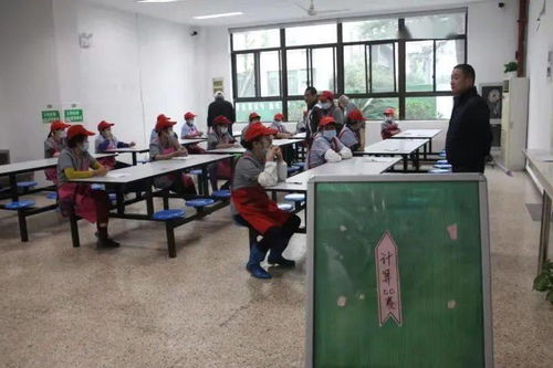 優質服務不停歇，教育咨詢無止境——上虞區實初教育集團實驗中學深入開展“優質服務月”活動